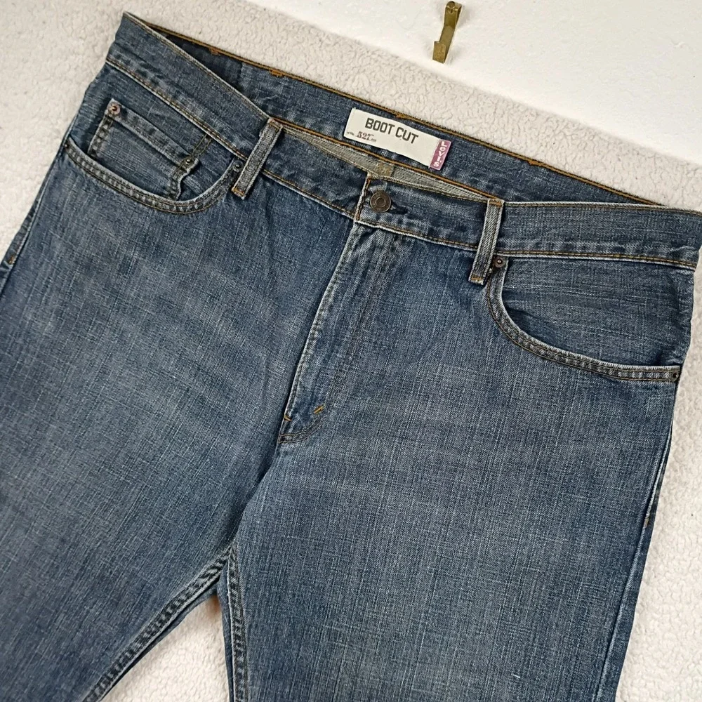 Levis bootcut casual